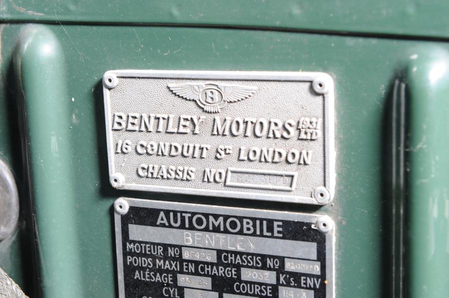 Моторный отсек Bentley S1 Saloon 1958 года  (фото 3 из 12)